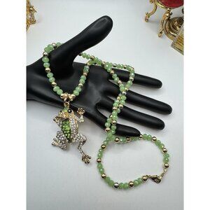 Betsey Johnson Necklace Green Iridescent Crystal Frog Pendant Gold Tone